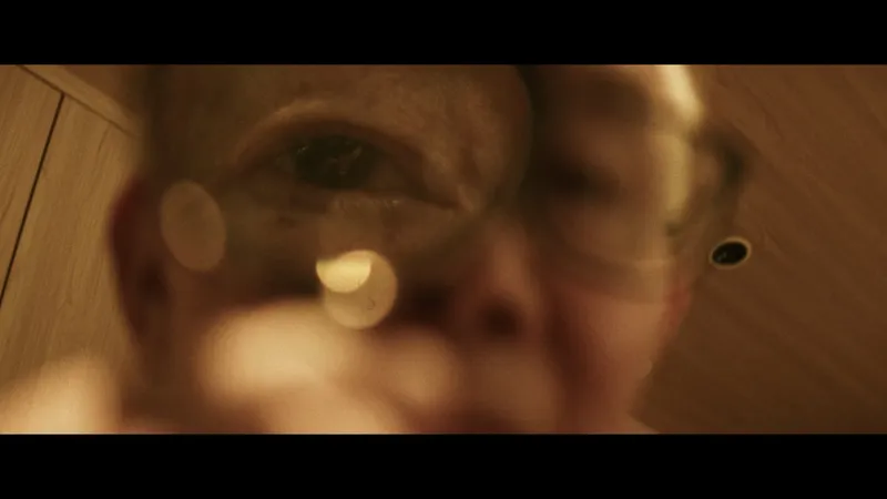 La Montre — still 2